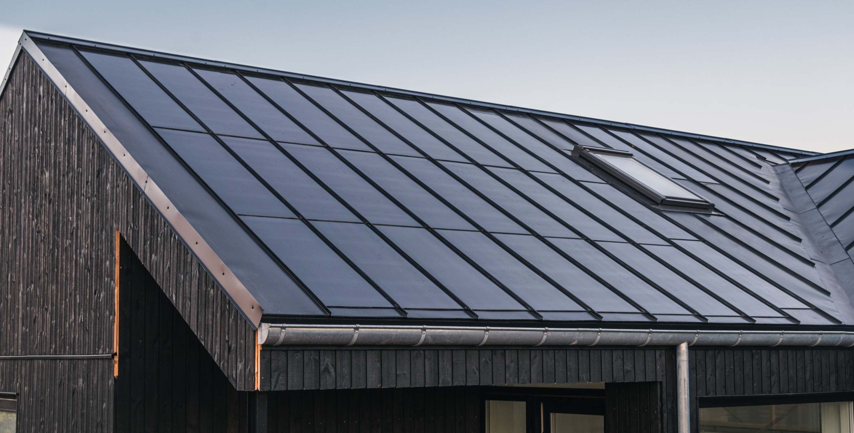 Íslenskt heimili gæti litið svona út með Roofit.Solar