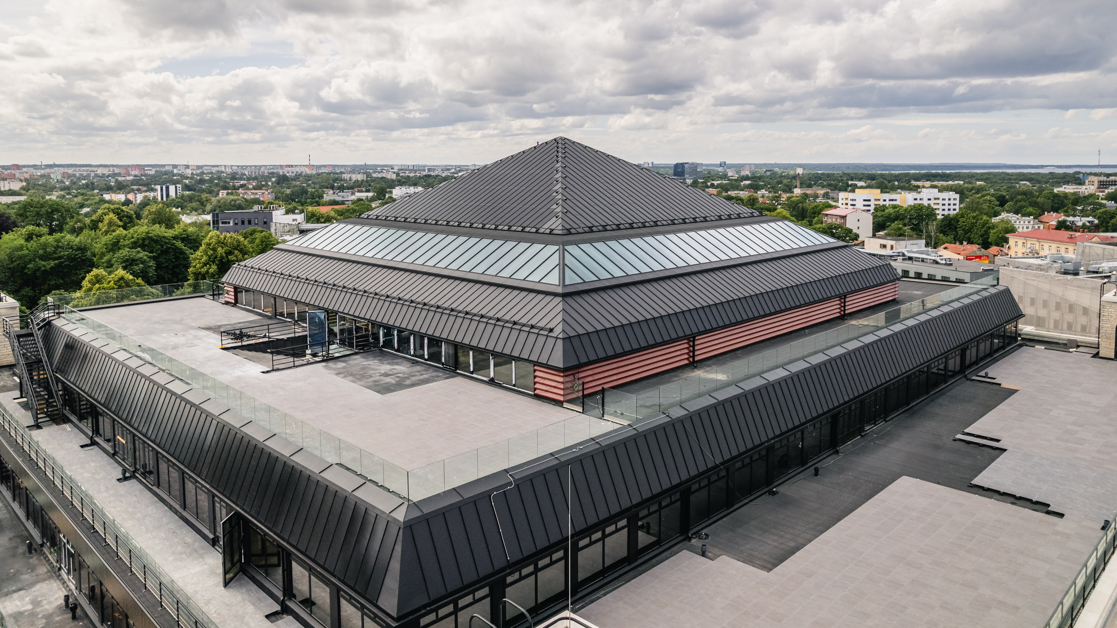 Roofit.Solar verkefni